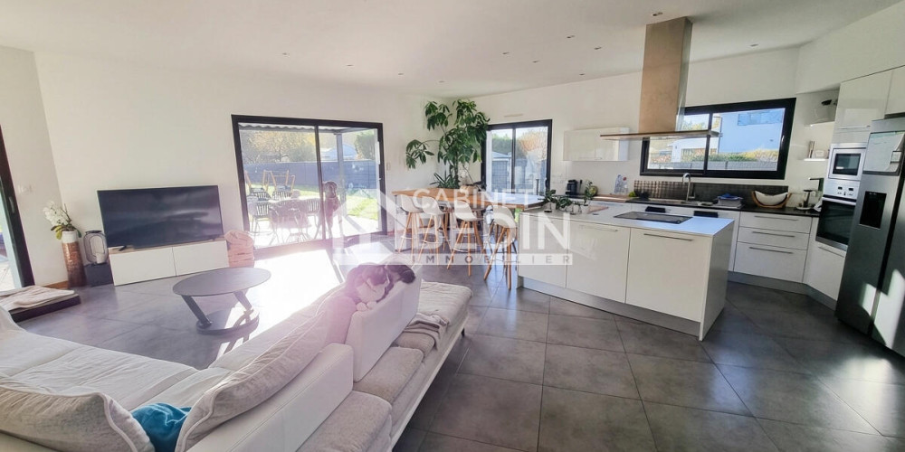 maison à LA BREDE (33650)